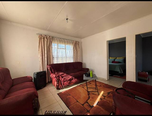 2 BEDROOM HOUSE FOR SALE IN VANDERBIJLPARK CE 4